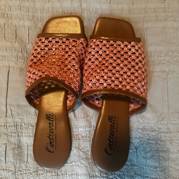 L'Intervalle sandals - Picture 2 of 5